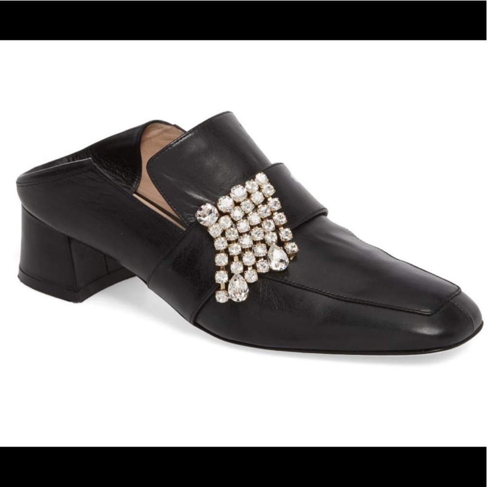 Stuart Weitzman Irises Embellished loafers. Black.